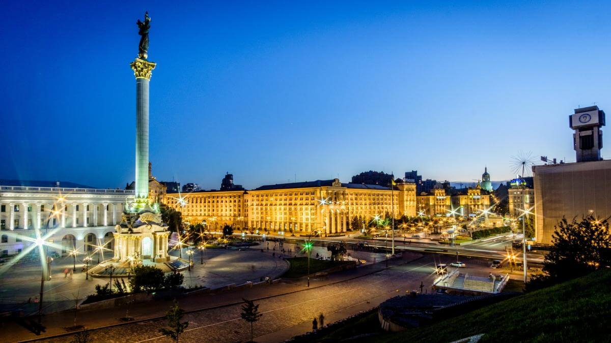 Maidan Nezalezhnosti central square in Kiev Ukraine.jpg - Travel and Golf Influencer - AmerExperience Content Curator