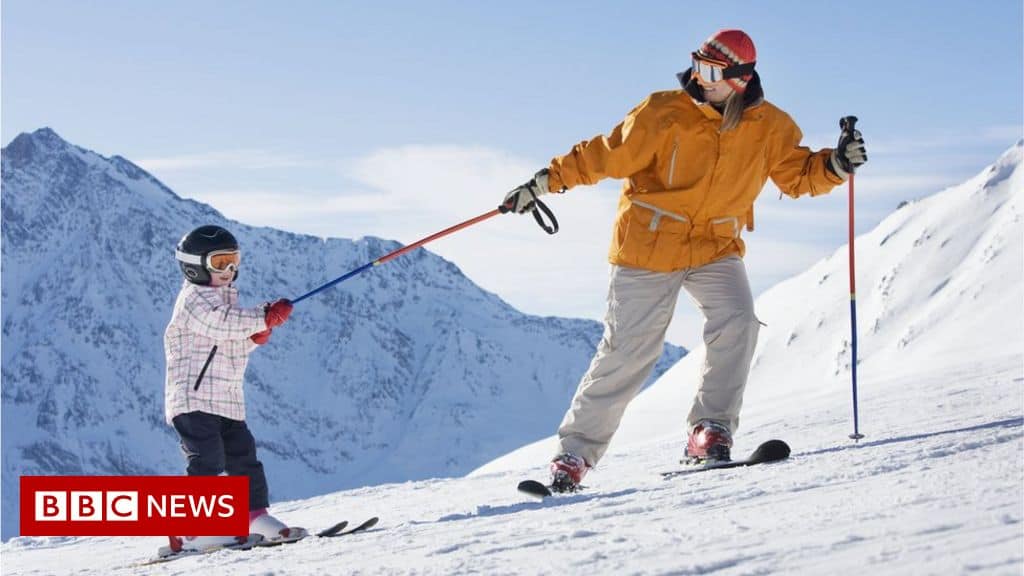 122678831 skiholiday.jpg