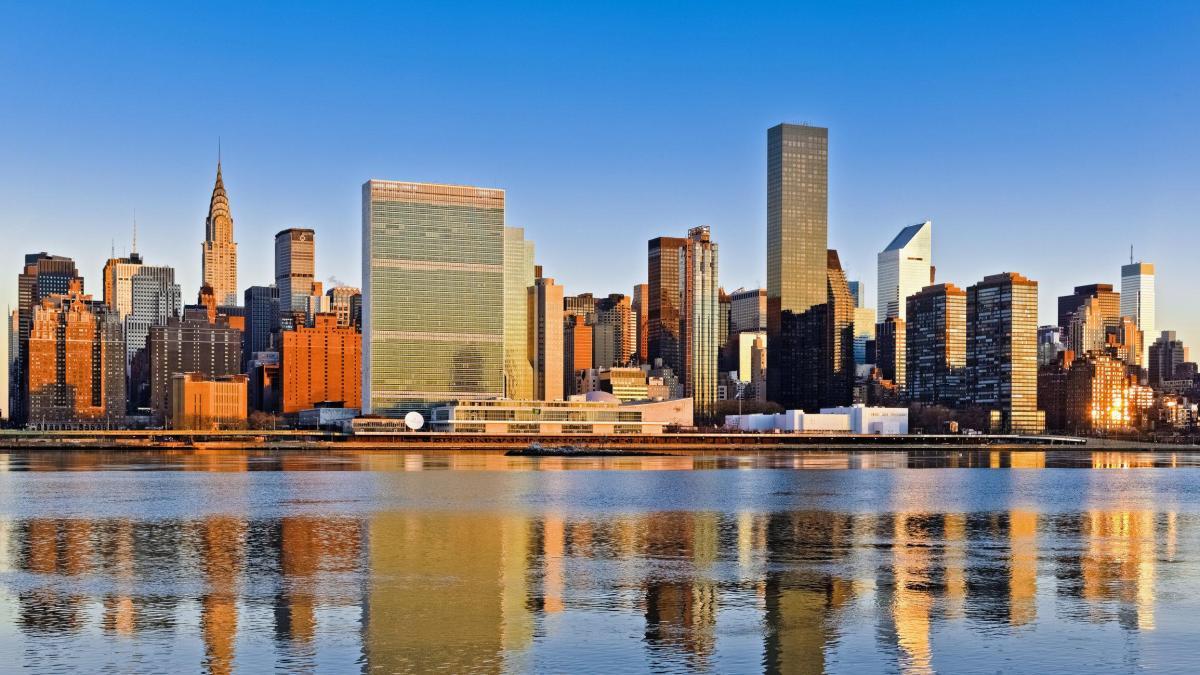 Midtown Manhattan Skyline.jpg - Travel and Golf Influencer - AmerExperience Content Curator