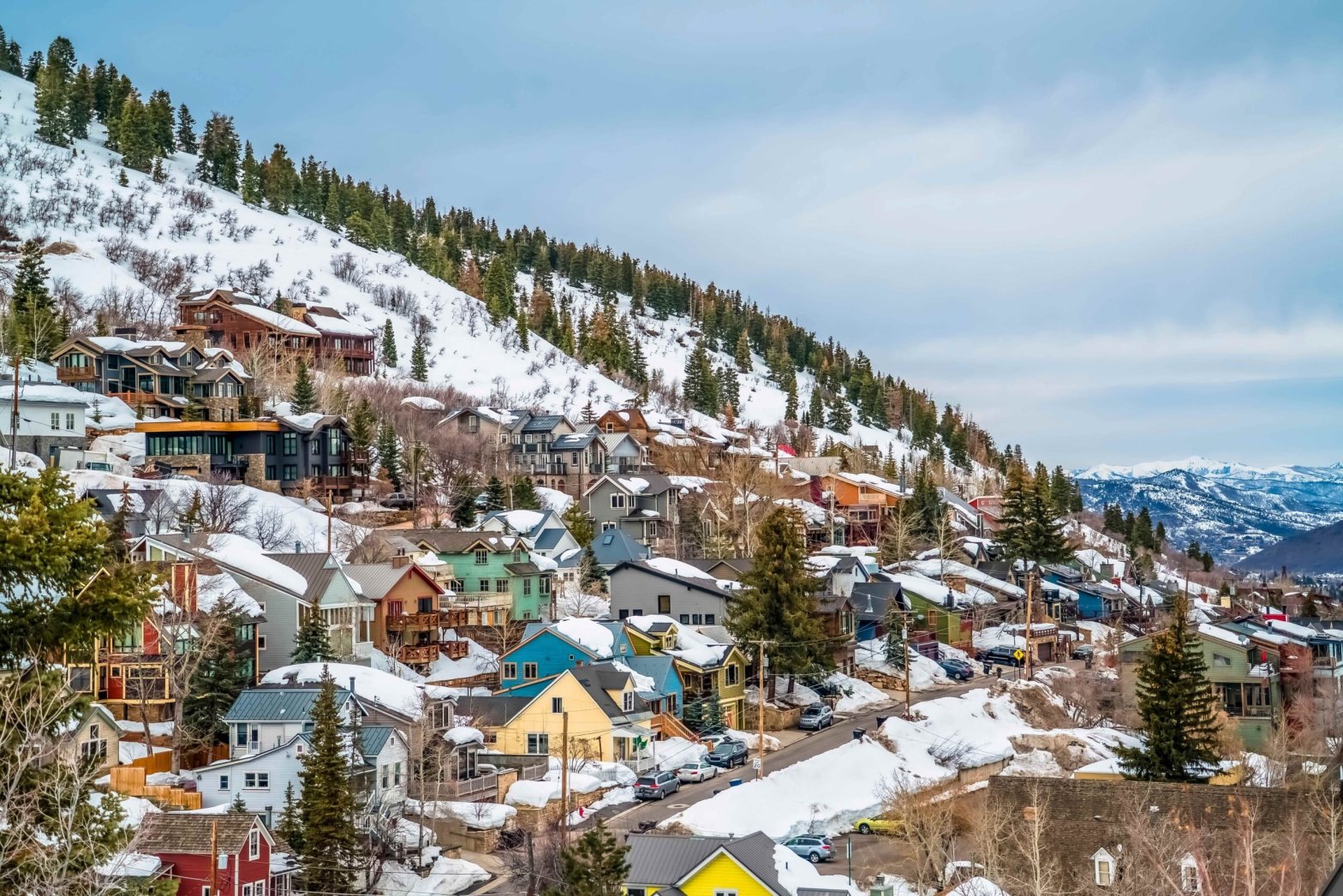 Cabins on mountains in Park City Utah during winter ski season scaled.jpg