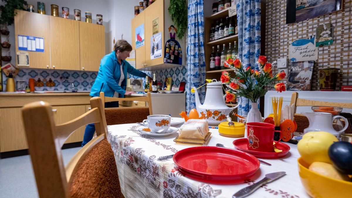 DDR Zeitreise Museum in Sachsen baut Plattenbauwohnung nach 2.jpg