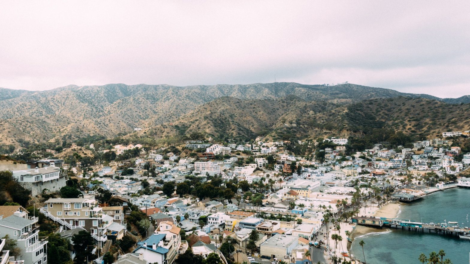 Avalon20Santa20Catalina20Island20California alec douglas u1DeyiNEoxg unsplash.jpg
