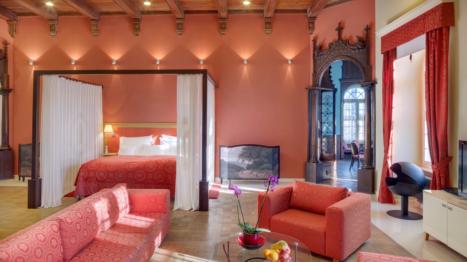Chateau20Heralec20Boutique20Hotel2020Spa King60s20Suite20Lord20TrcCC8Cka20from20LiCC81pa20 PC JPREROVSKY1.jpg