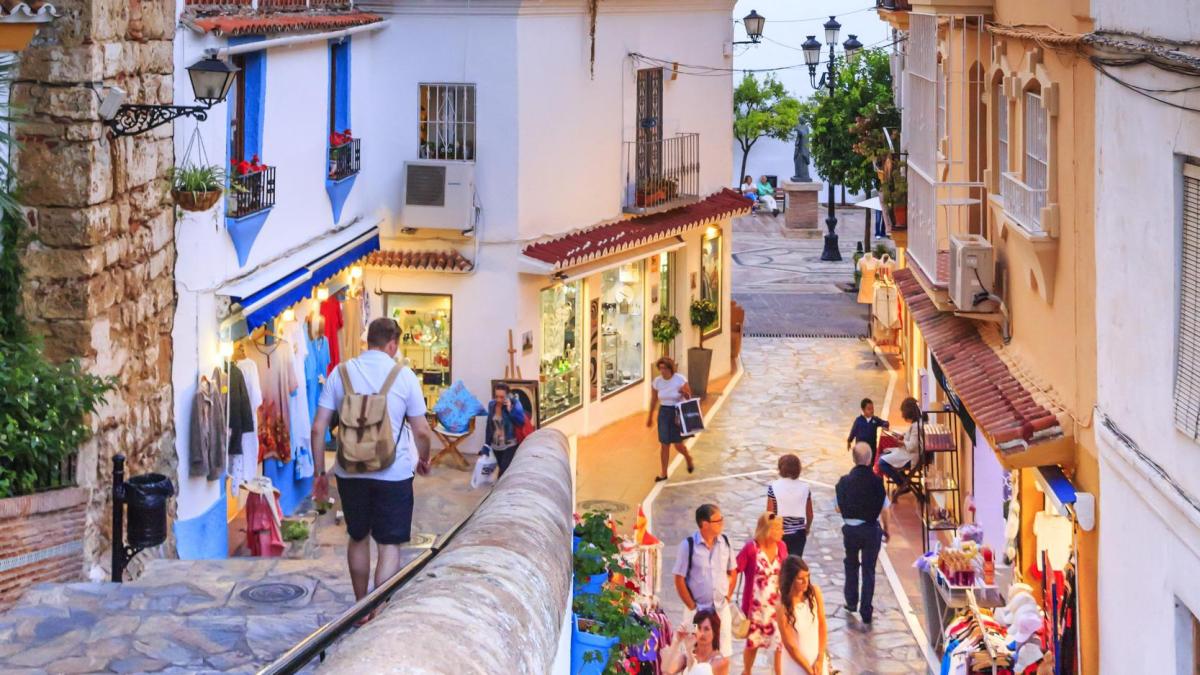 Spanien Andalusien Provinz Mlaga Marbella Nightlife in the old town 3.jpg