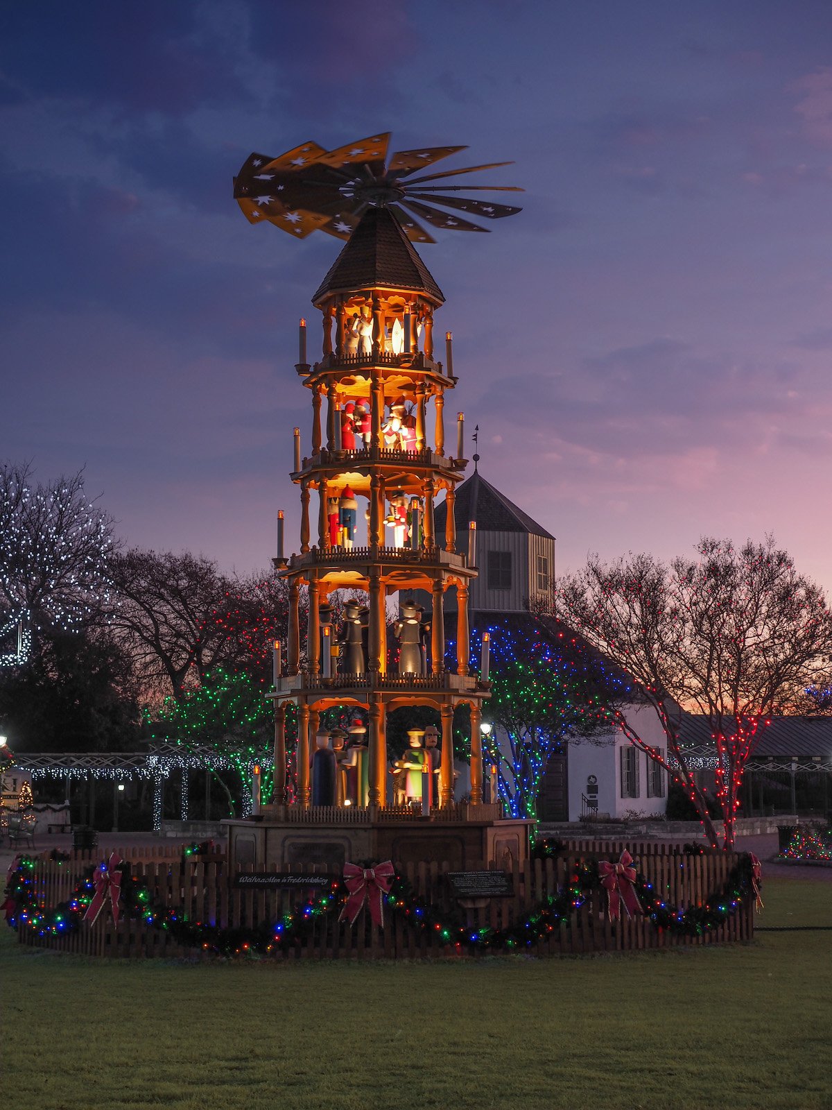2019 Marktplatz Lighting 9 Credit Trish Rawls.jpg