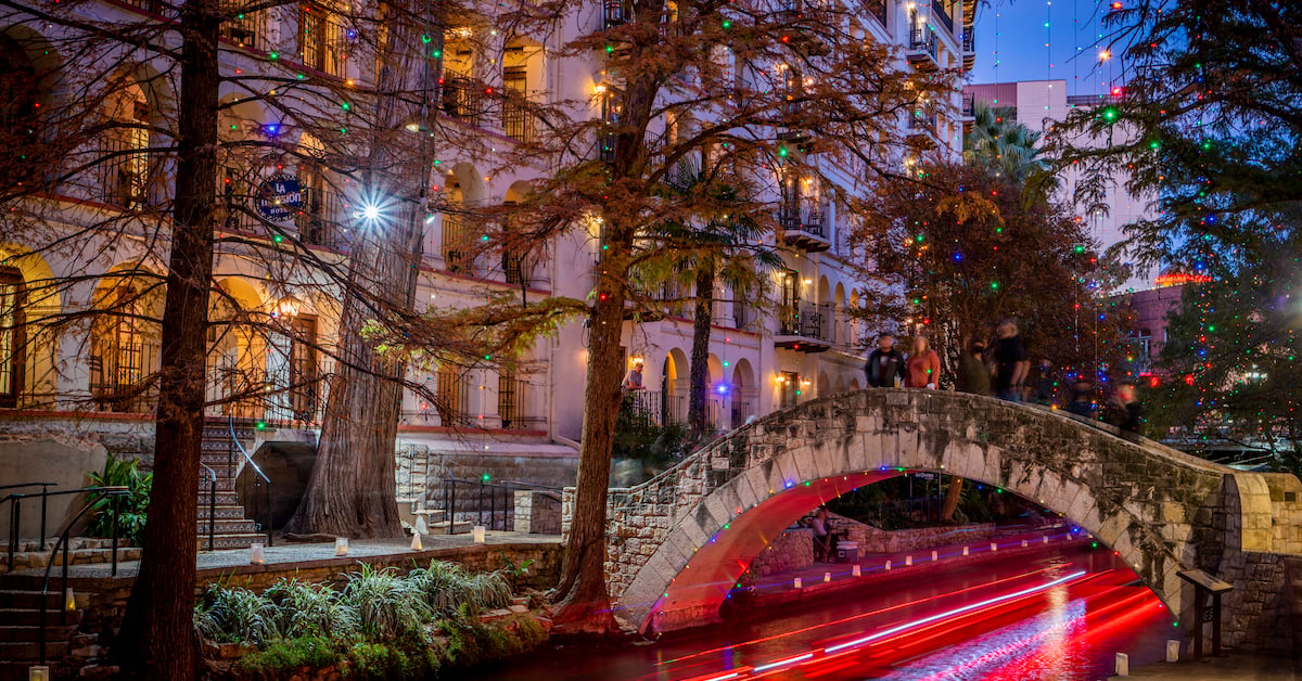 san antonio river walk christmas fb.jpg