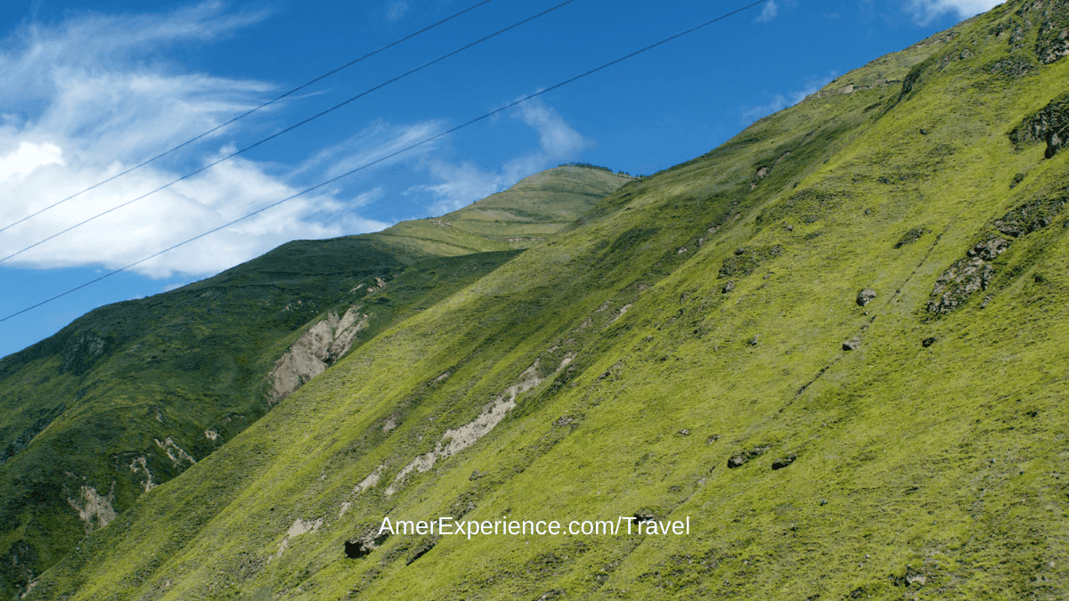 Nariz del Diablo is a fascinating geological formation and a railway engineering marvel located in Ecuador. Its history is intertwined with the ambitious railway project that aimed to connect the coastal city of Guayaquil with the highlands of Quito, a venture that was not without its challenges and sacrifices.