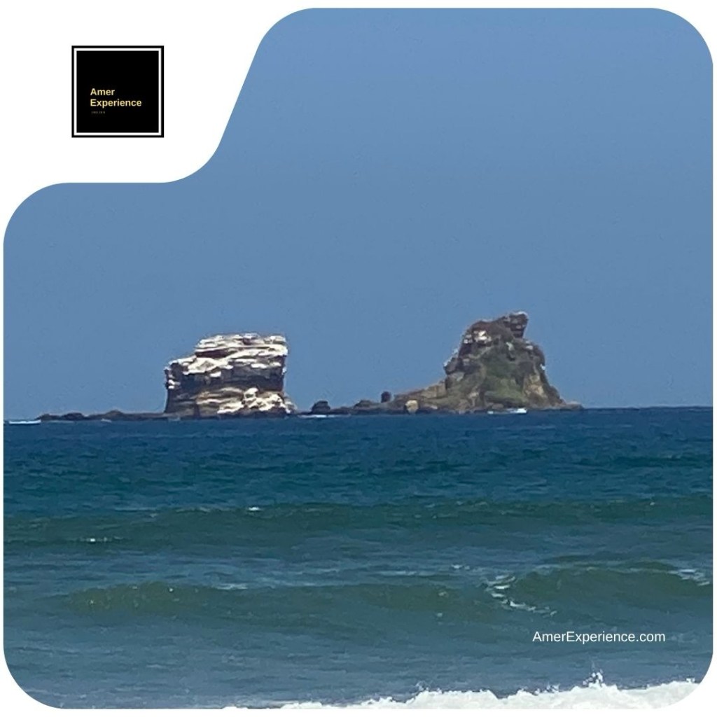 Ayampe sight on the famous rocks Los Ahorcados (The Hanged Men)
