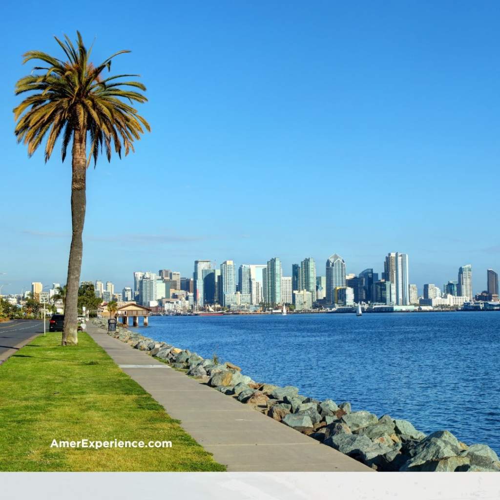 Sus zonas más atractivas para viajeros premium incluyen La Jolla, Del Mar y Coronado, donde se mezcla lujo costero, hoteles elegantes, restaurantes frente al mar y un estilo de vida californiano muy aspiracional.