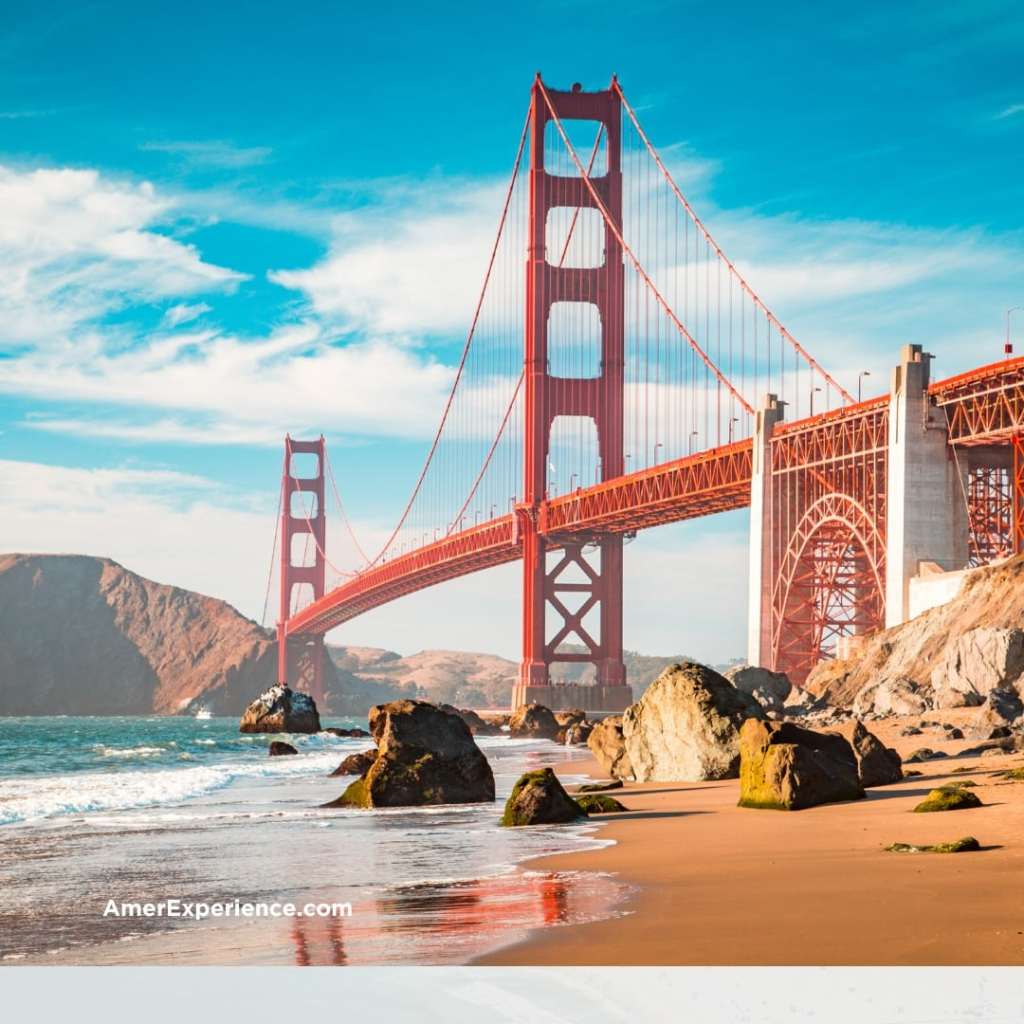 El Golden Gate, Alcatraz, Chinatown, las colinas, los tranvías y la bahía crean una postal urbana difícil de confundir.